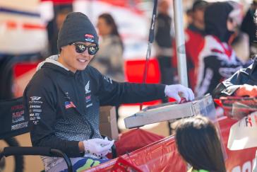 Hunter Lawrence scores his first AMA Supercross premier-class win in Arlington