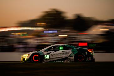 Late-Race Crash Ends Acura Effort at Petit Le Mans