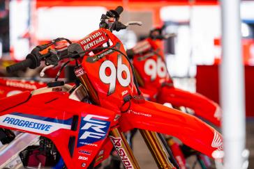 Hunter Lawrence Retains Championship Lead Following Challenging Cleveland Triple Crown Supercross