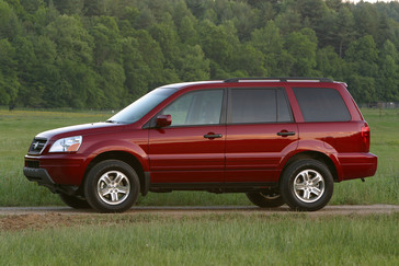 2003 Honda Pilot EX.
