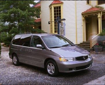 2000 Honda Odyssey EX.
