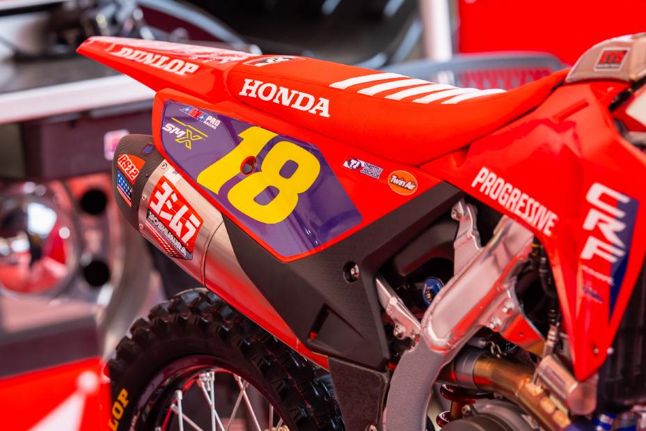 Powerful Return to Racing for Honda HRC Progressive at Fox Raceway