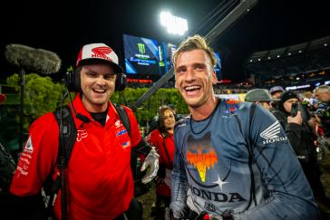 Flawless Win for Roczen to Start 2022 AMA Supercross Season