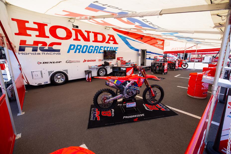 Honda HRC Progressive Races at High-Elevation Denver SX