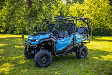2025 Honda Pioneer 1000-5 Deluxe
