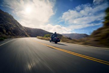 25 Honda Gold Wing Matte Black Metallic Action