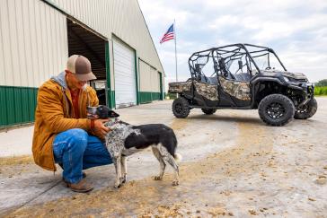 2025 Honda Pioneer 1000-6 Deluxe Crew