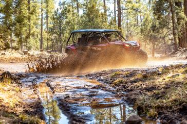 2022 Honda Talon 1000X-4FOXLiveValve action