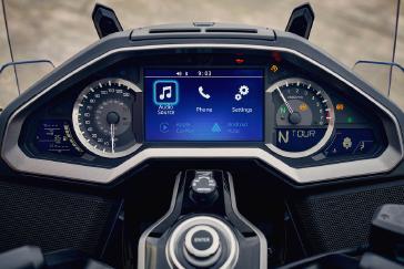 25 Honda Gold Wing Matte Black Metallic Location Detail meter