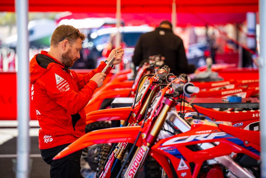 Lawrence Takes 250SX Overall Win at Glendale’s Triple Crown