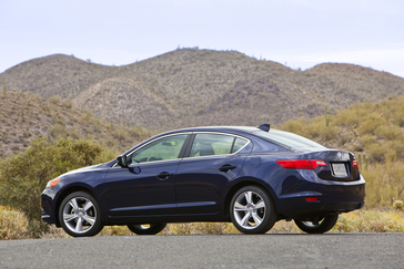 2014 Acura ILX 2.0L.