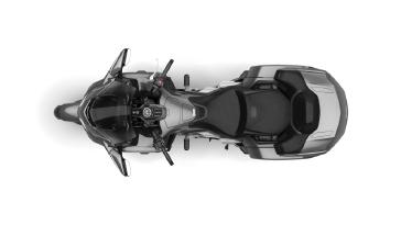 2027 Honda Gold Wing Tour Automatic DCT Gray Metallic