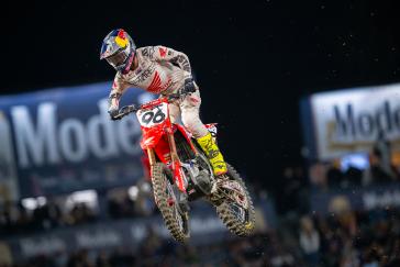 Jett Lawrence Earns His First Win of the Season, at Anaheim 2 SX