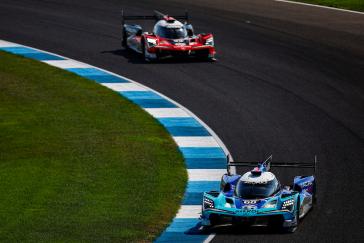 #60: Acura Meyer Shank Racing w/Curb Agajanian, Acura ARX-06, GTP: Tom Blomqvist, Colin Braun