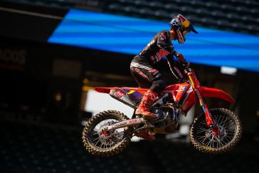 Jett Lawrence Earns His First Win of the Season, at Anaheim 2 SX