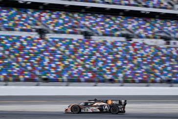 #60: Acura Meyer Shank Racing w/Curb Agajanian, Acura ARX-06, GTP: Tom Blomqvist, Colin Braun, Scott Dixon, AJ Allmendinger