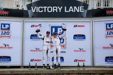 #93: MMG, Honda Civic FL5 TCR, TCR: Karl Wittmer, LP Montour, Podium