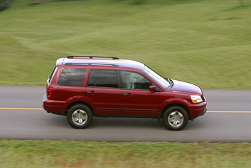 2003 Honda Pilot EX.
