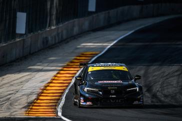 #5: KMW Motorsports with TMR Engineering, Honda Civic FL5 TCR, TCR: Tim Lewis, William Tally