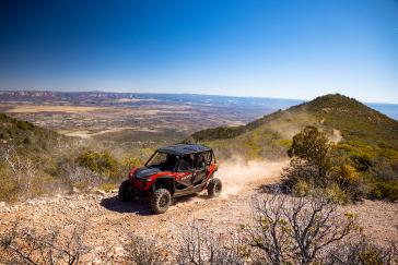 2022 Honda Talon 1000X-4FOXLiveValve action