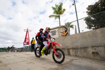 Jett Lawrence Earns His First Win of the Season, at Anaheim 2 SX