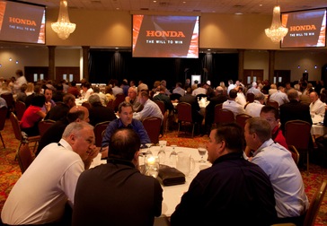 Overview photo of the conference hall.