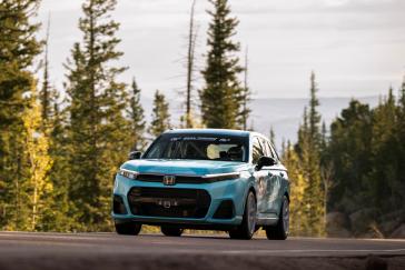 Honda CR-V e:FCEV to Challenge Pikes Peak Hill Climb as First-Ever Hydrogen Powered Race Entry