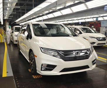 The all-new 2018 Honda Odyssey getting ready to come off the line at Honda Manufacturing of Alabama.