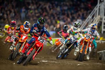 Flawless Win for Roczen to Start 2022 AMA Supercross Season
