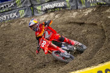 Hunter Lawrence minimizes damage on a difficult night in Seattle, retains points leads