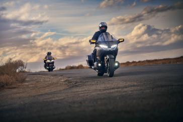 25 Honda Gold Wing Family Action