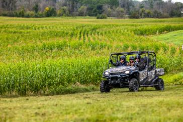 2025 Honda Pioneer 1000-6 Deluxe Crew