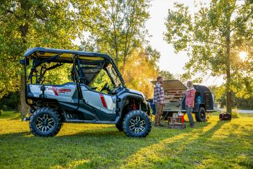 2025 Honda Pioneer 1000-5 Deluxe