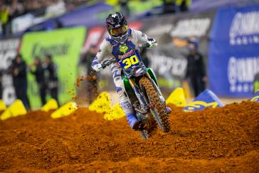 Hunter Lawrence scores his first AMA Supercross premier-class win in Arlington