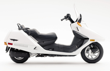 2004 Honda Helix.
