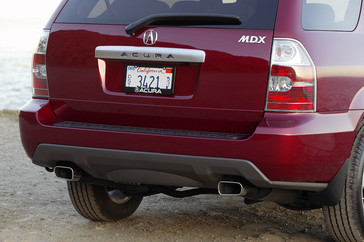 2005 Acura MDX.
