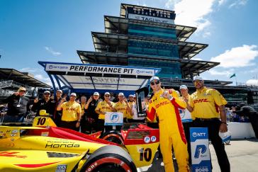 Alex Palou races to Sonsio Grand Prix pole position