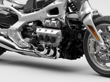 Honda Gold Wing Tour RF34 Chassis Engine Detail