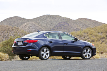 2014 Acura ILX 2.0L.