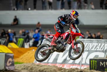 Career-Best Fourth-Place 250 Finish for Hymas at Daytona SX