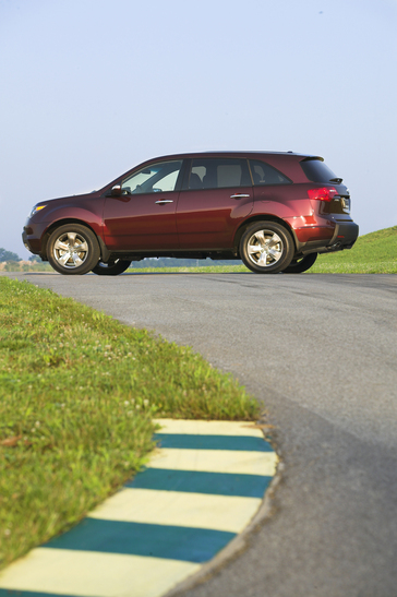 2008 Acura MDX.