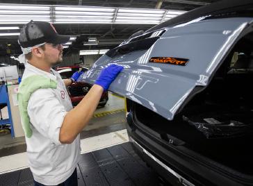 The new Honda Passport TrailSport is the most off-road capable Honda SUV ever, with additional rugged features engineered to get weekend adventurers even farther down the trail or up the mountain and deliver a quality off-road experience for customers.