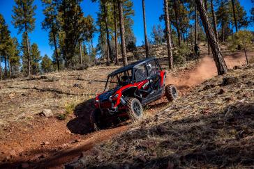 2022 Honda Talon 1000X-4FOXLiveValve action