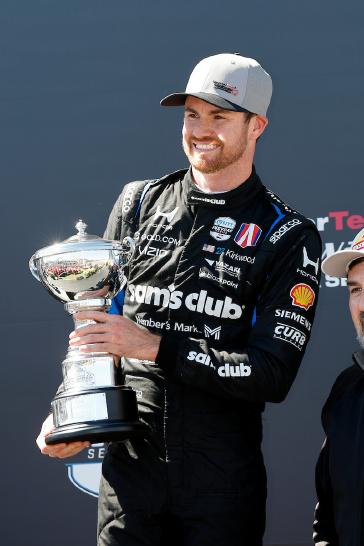 #27: Kyle Kirkwood, Andretti Global Honda  on the podium