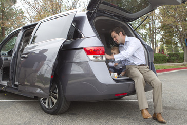 2015 Honda Odyssey.