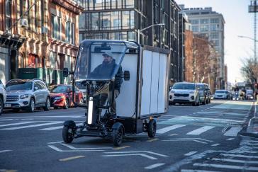 Fastport is a new Honda B2B business dedicated to transforming last-mile delivery logistics with micromobility solutions. Each current Fastport eQuad is powered by two Honda MPP e: swappable battery packs, helping to minimize downtime for time-sensitive logistics operations.