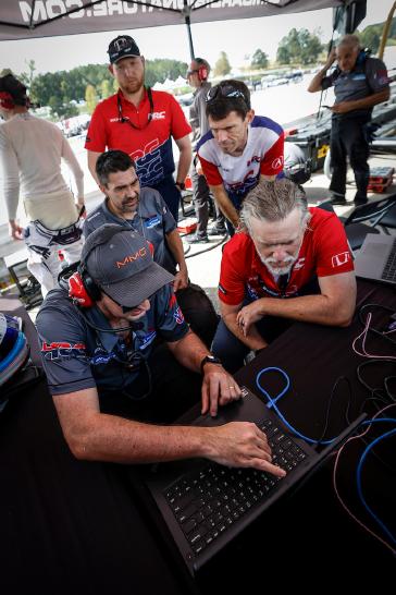 Honda Concludes 2025 IMSA Michelin Pilot Challenge Season with Mixed Fortunes at Road Atlanta