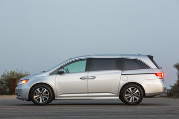 2015 Honda Odyssey.
