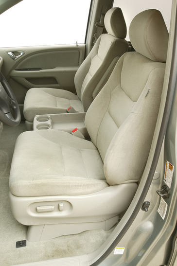2005 Honda Odyssey EX interior
