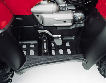 2003 Honda Fourtrax Rincon floorboard.
